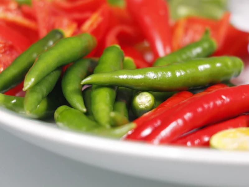 Birds Eye Chilli White and Green Hot Pepper Plantae Exports